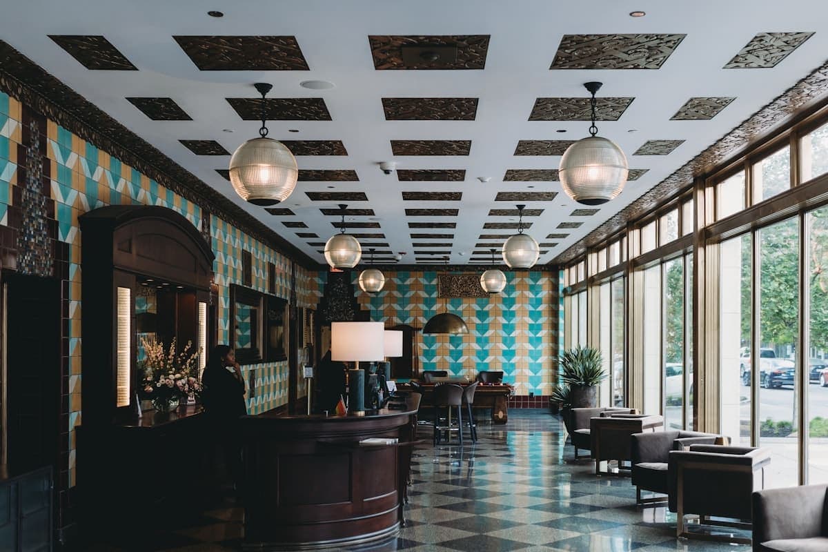 Hoteles y restaurantes